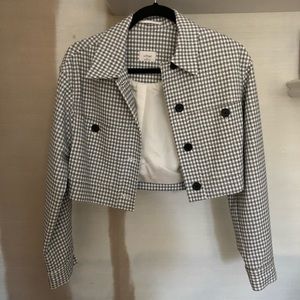 Aritzia plaid cropped grey and white jacket in XS